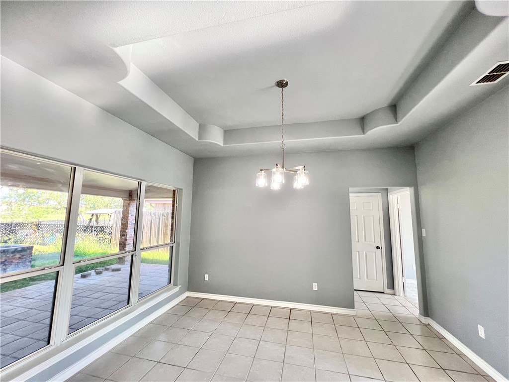7921 Etienne Dr Property Photo 8