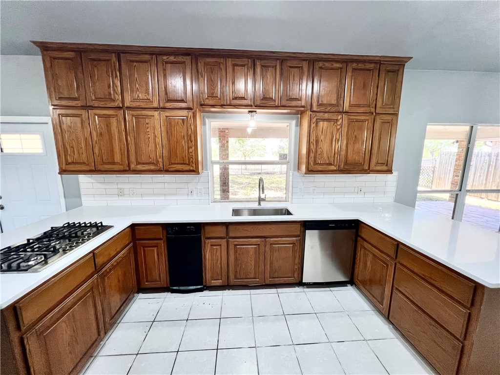 7921 Etienne Dr Property Photo 15