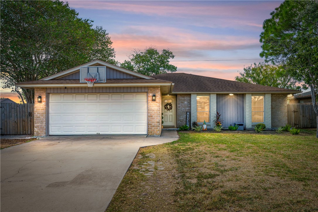 6371 Fitzhugh Dr Property Photo 1