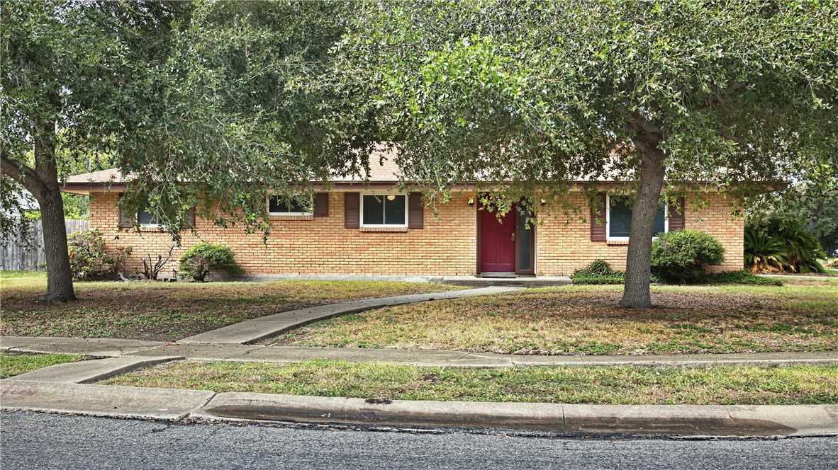 1123 Orion Dr Property Photo 1