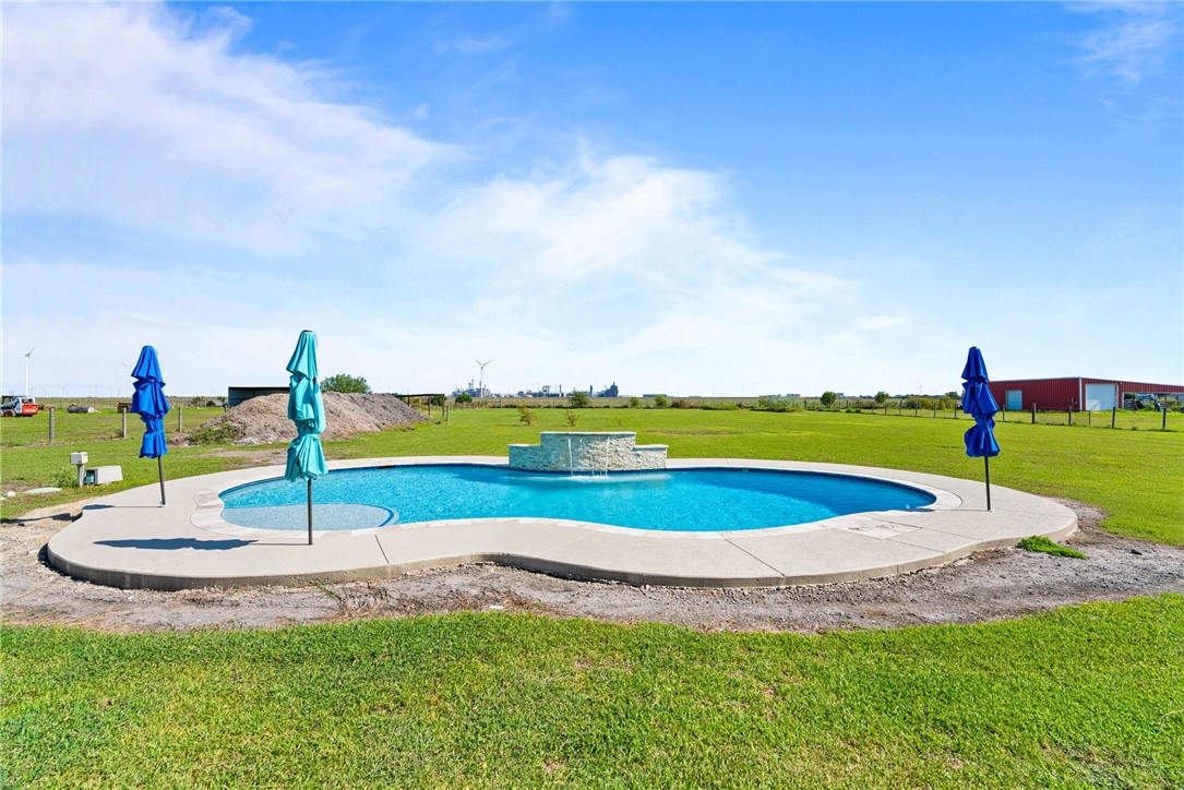 7064 Buddy Ganem Dr Property Photo 4