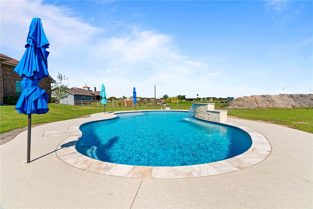 7064 Buddy Ganem Dr Property Photo 6