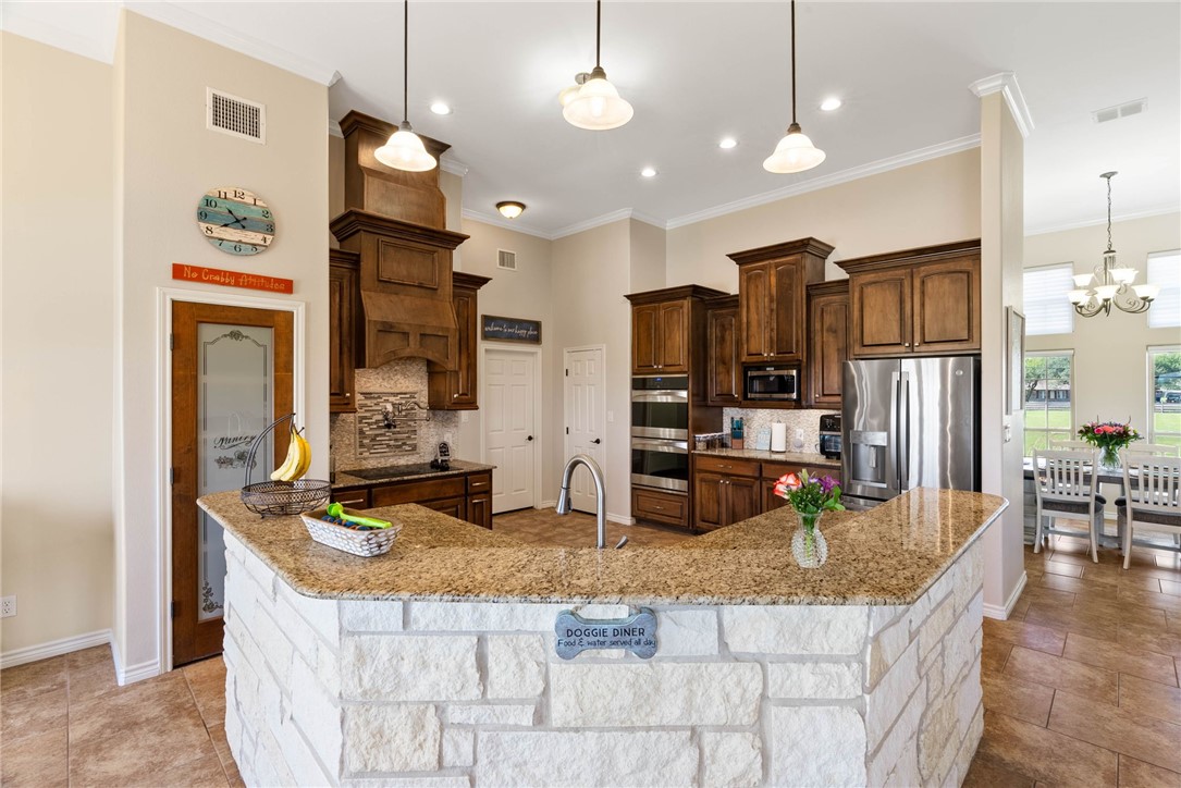 7064 Buddy Ganem Dr Property Photo 32