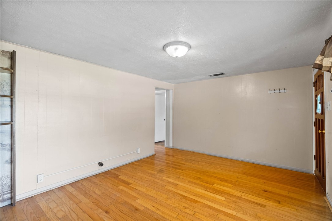 4148 Molina Dr Property Photo 5