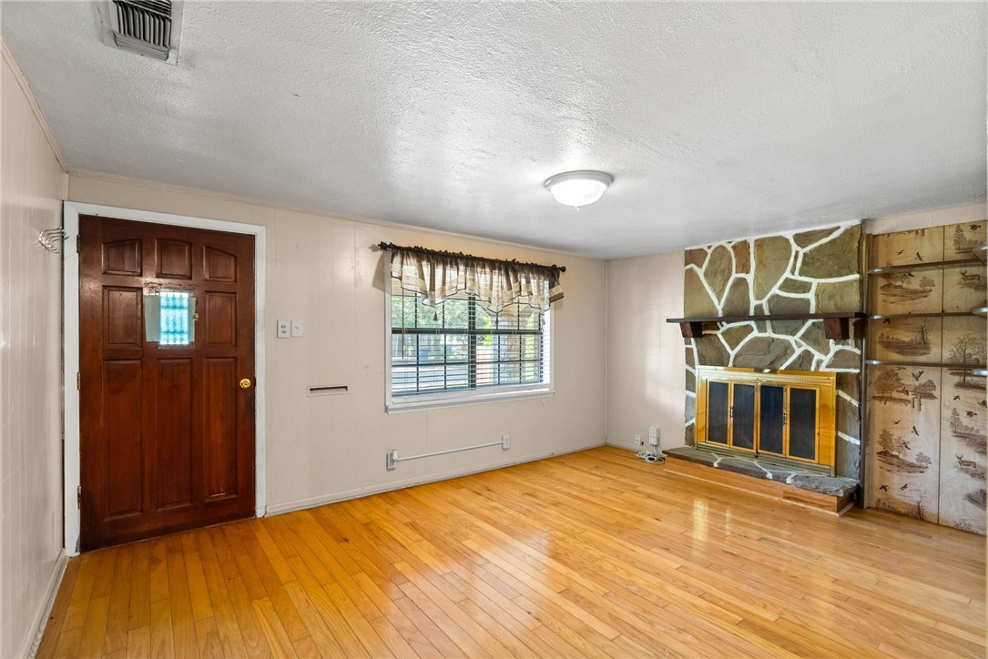 4148 Molina Dr Property Photo 6