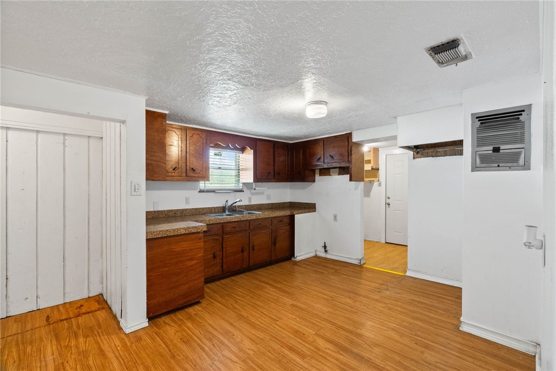 4148 Molina Dr Property Photo 14