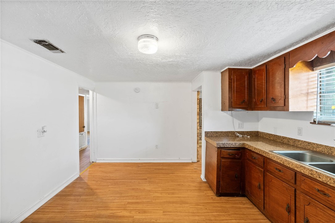 4148 Molina Dr Property Photo 16