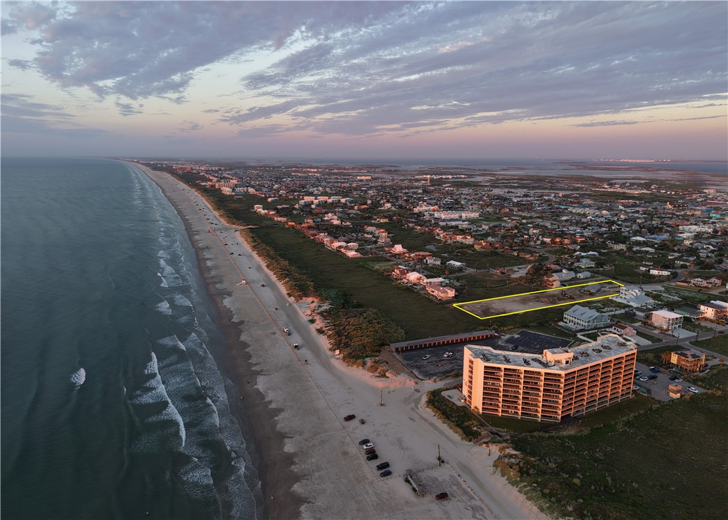 711 Chapman Dr Property Photo 1