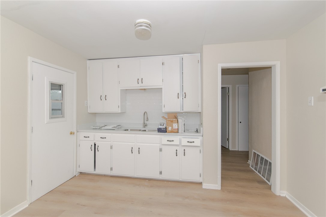 4810 Janssen Dr Property Photo 3