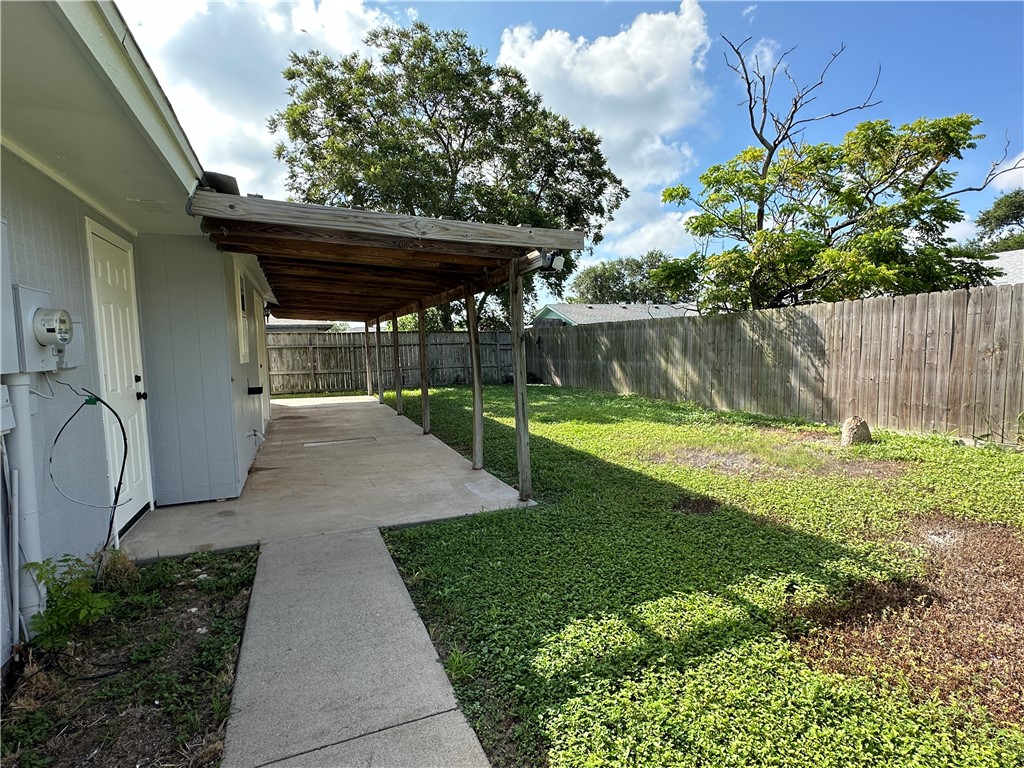 7445 Milky Way Dr Property Photo 16