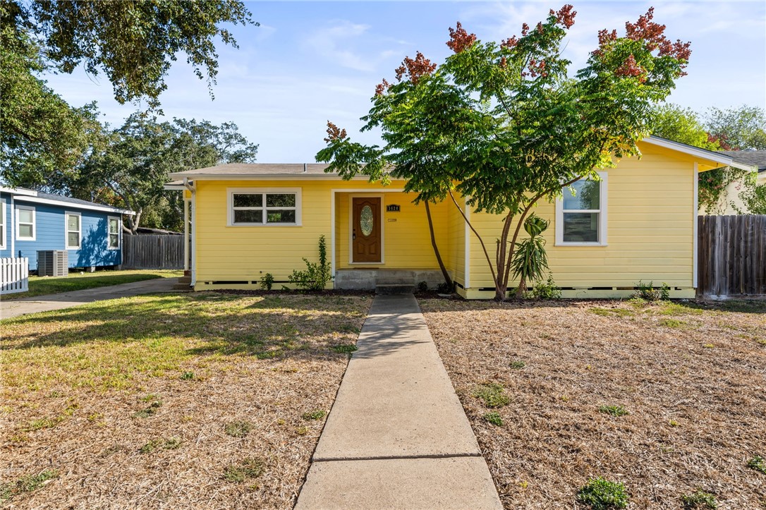 3620 Austin St Property Photo 1