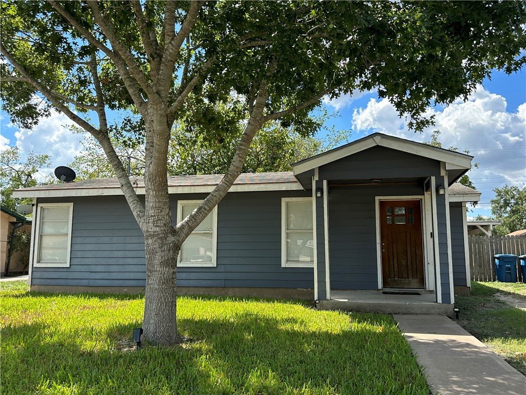 209 N Lightburne St Property Photo 1