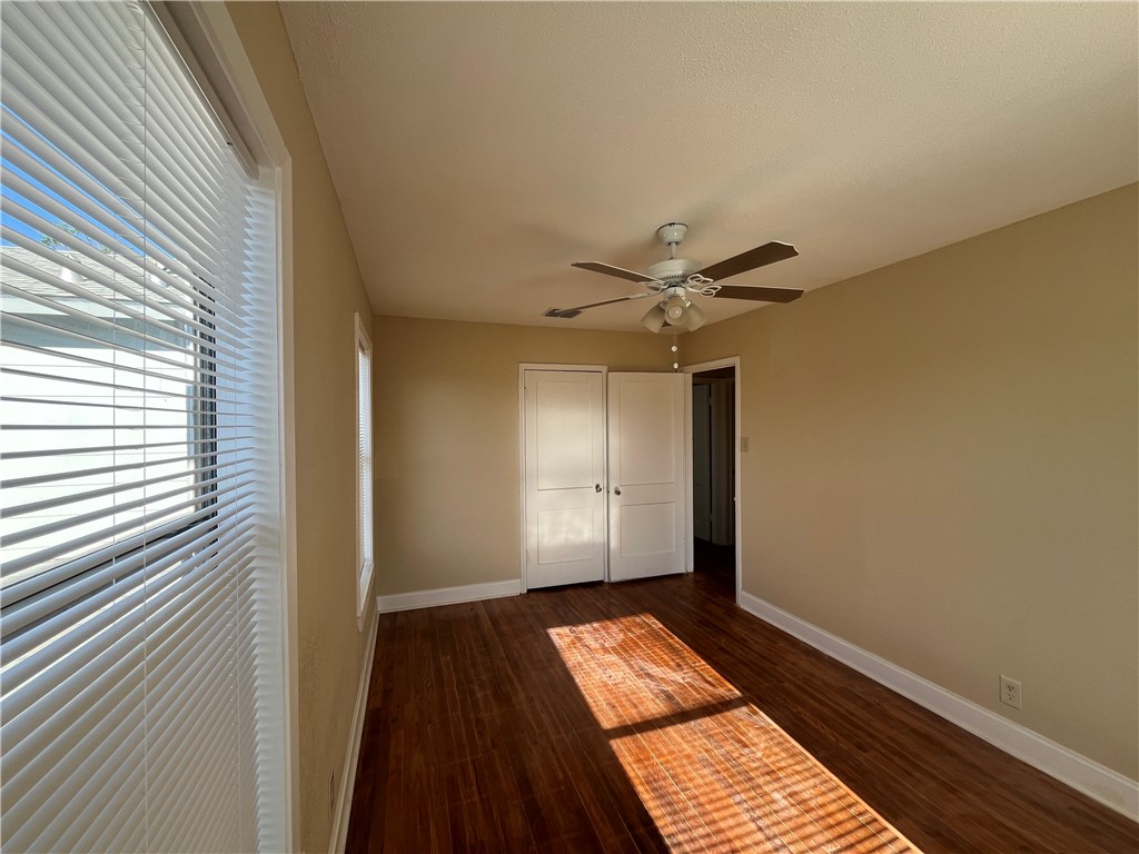 3412 Denver Ave C Property Photo 12