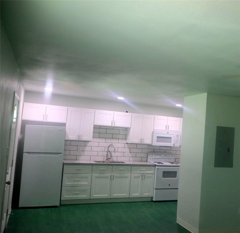 868 Gonzales St 9 Property Photo 2