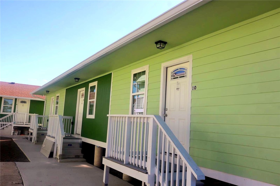 868 Gonzales St 9 Property Photo 7