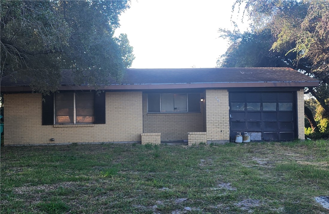 612 S 9th St Property Photo 1