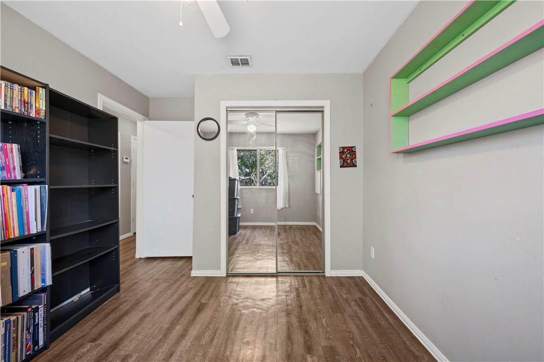 2625 Henrietta Pl Property Photo 24