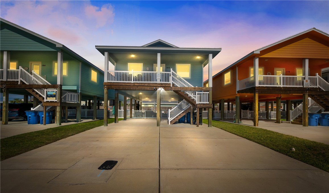 180 Paradise Pointe Dr Property Photo 1