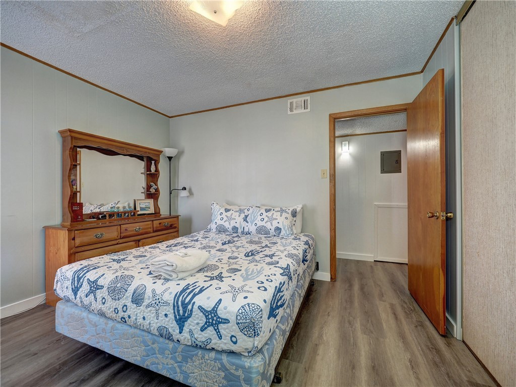 2025 S 11th St 1 Property Photo 15