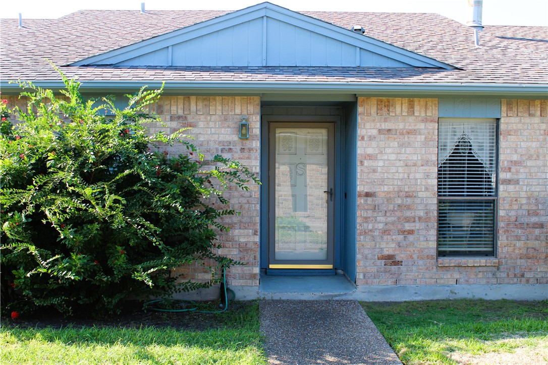 7209 Sparkle Sea #S Property Photo 1