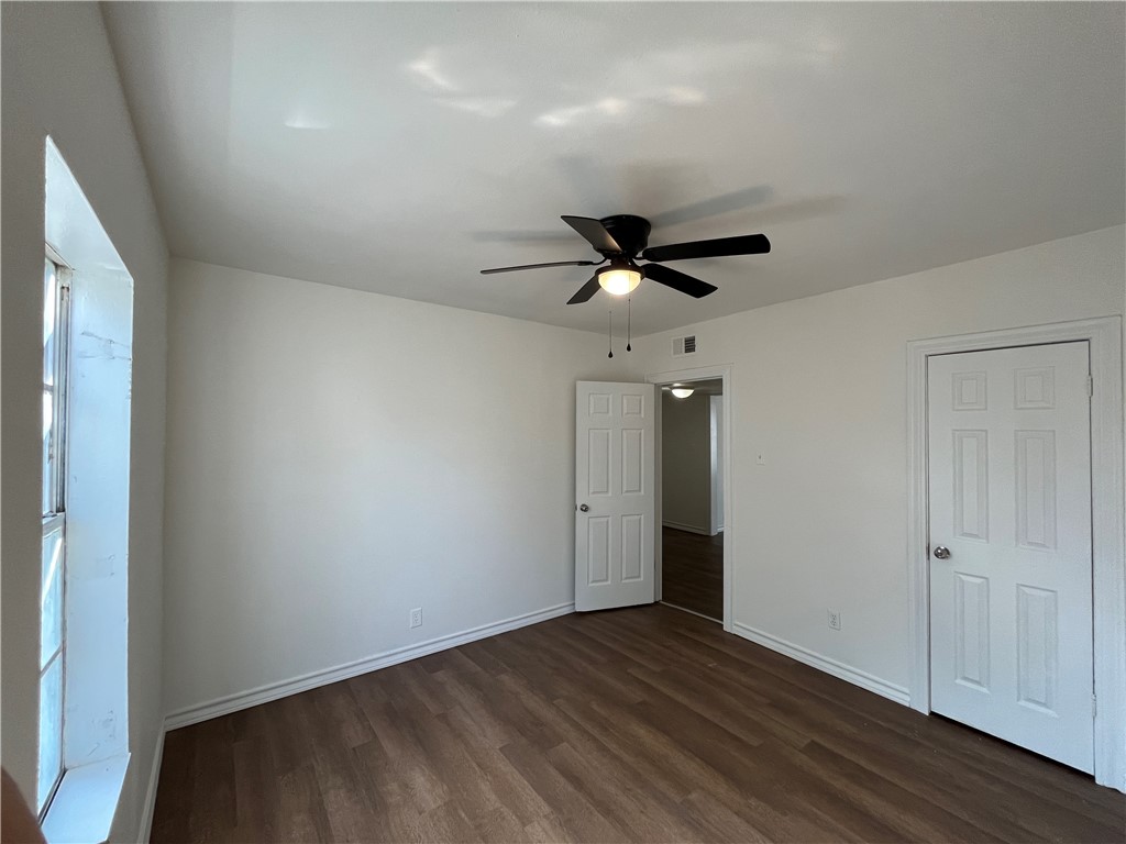 907 Elizabeth St 2 Property Photo 11