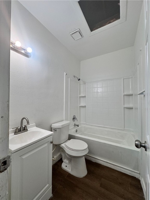 907 Elizabeth St 4 Property Photo 8