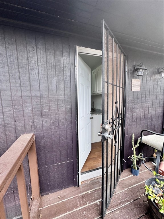 907 Elizabeth St 4 Property Photo 10