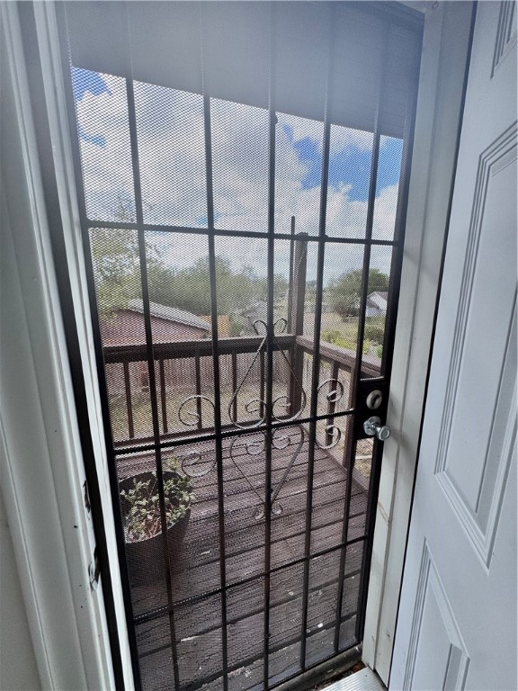 907 Elizabeth St 4 Property Photo 11