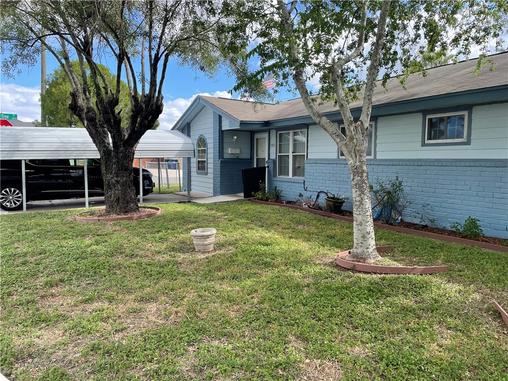 1102 Green Lane Dr Property Photo 1