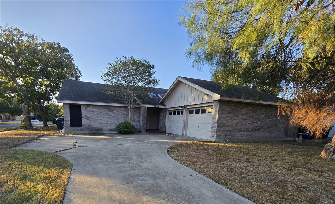 3245 Briarhurst St Property Photo 1