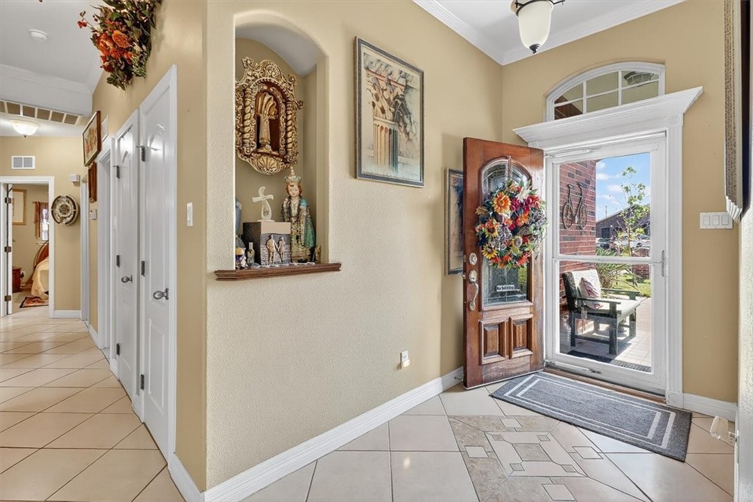 6218 Sir Jack St Property Photo 5