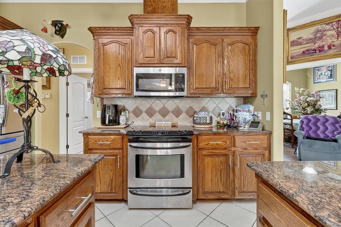 6218 Sir Jack St Property Photo 8