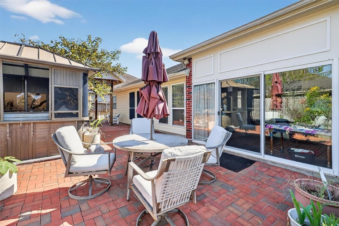 6218 Sir Jack St Property Photo 33