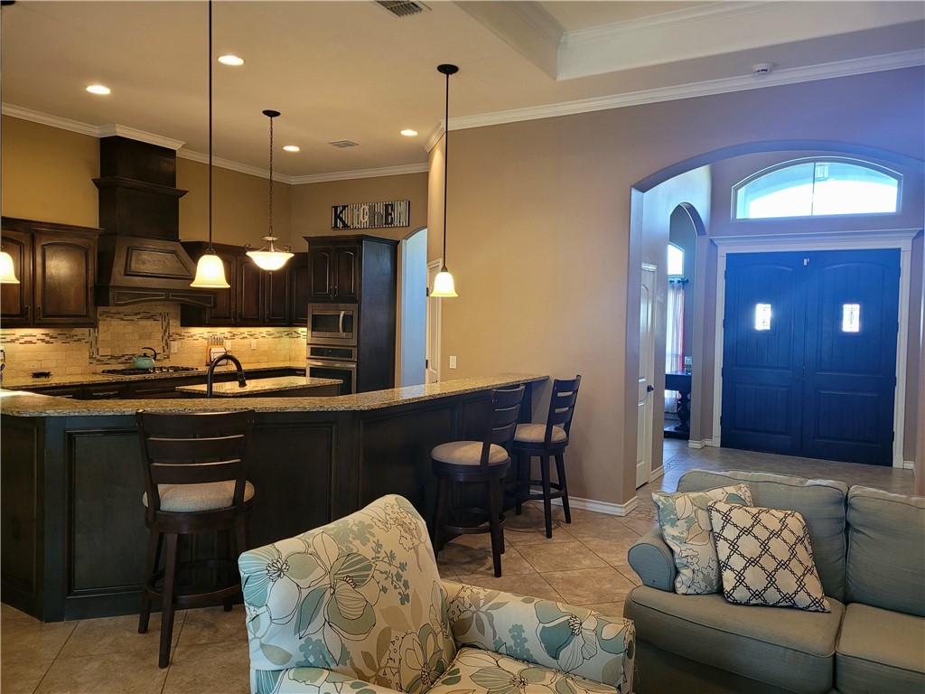 7505 S Lake Dr Property Photo 11