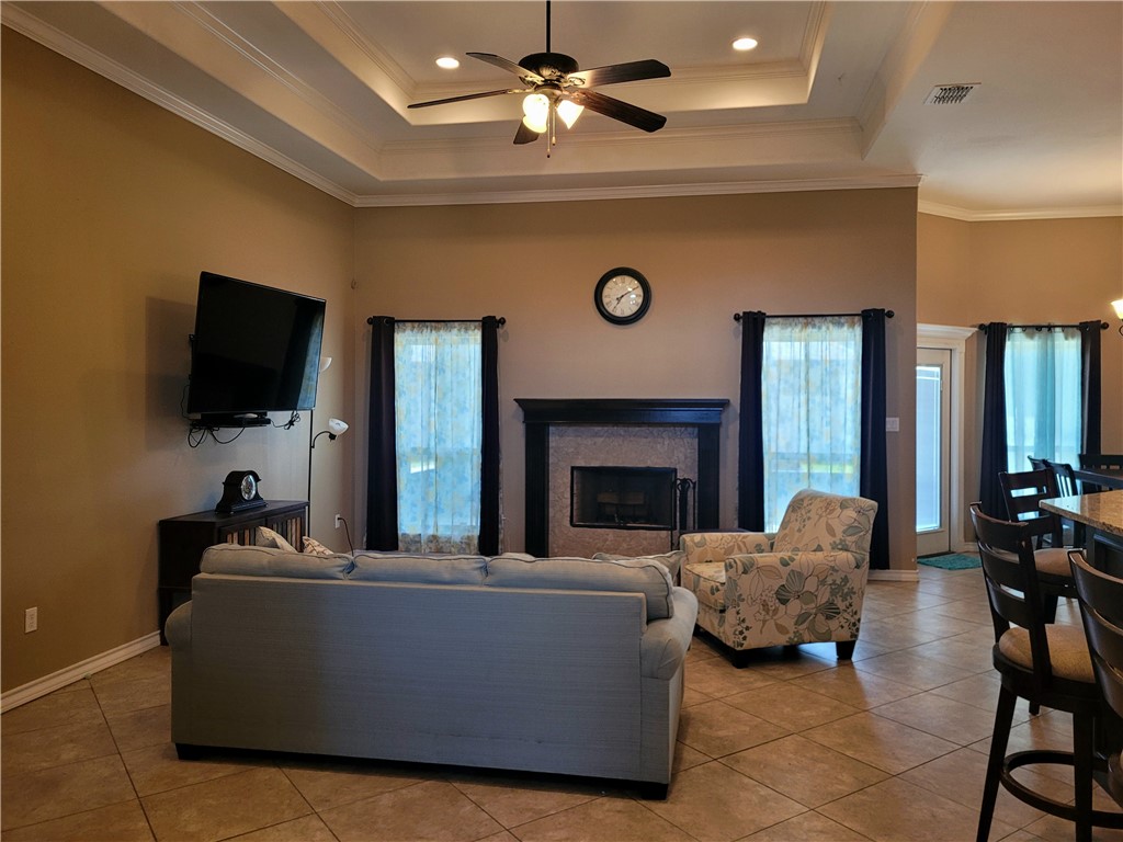 7505 S Lake Dr Property Photo 15