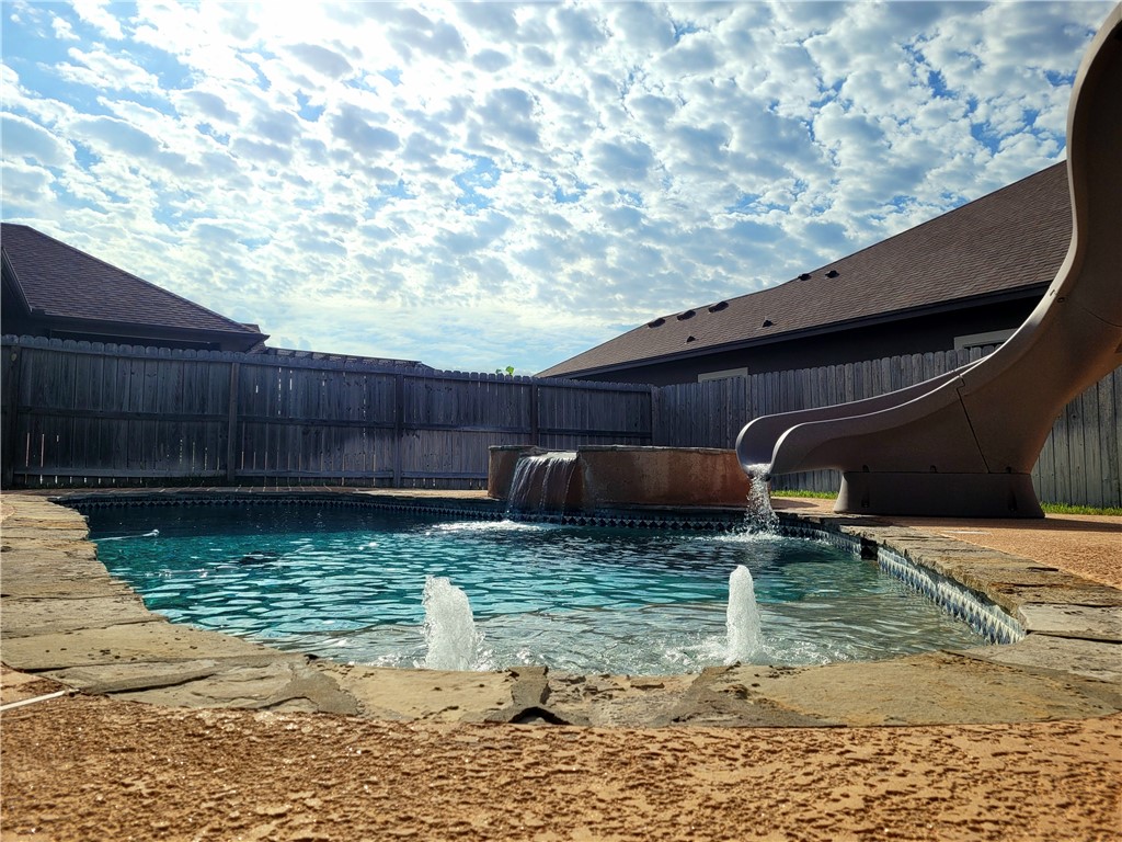 7505 S Lake Dr Property Photo 36