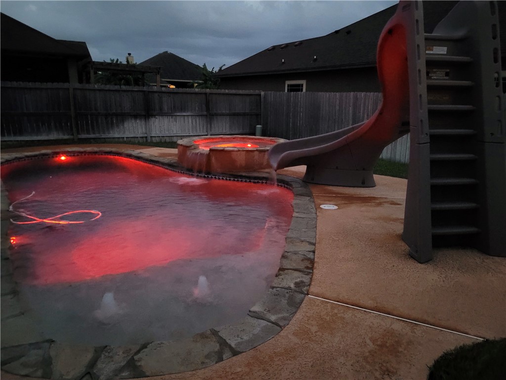 7505 S Lake Dr Property Photo 40