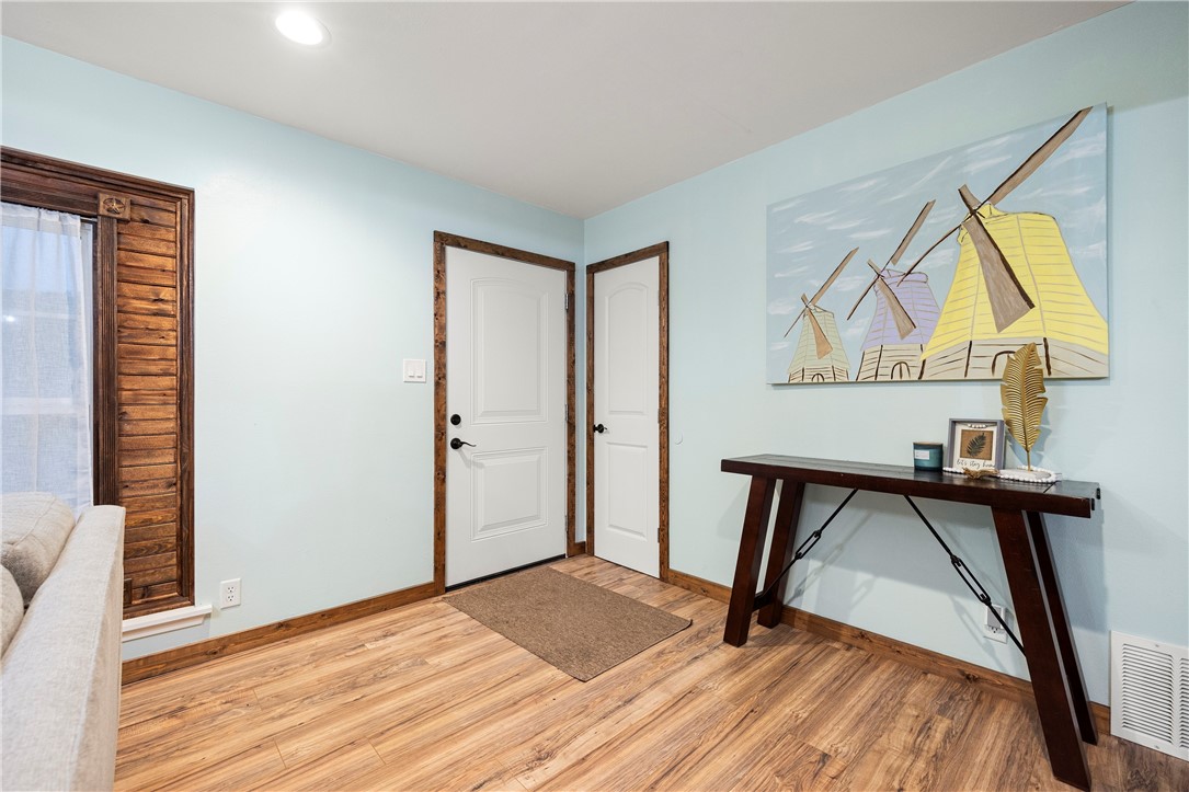 4405 Totton Dr Property Photo 2