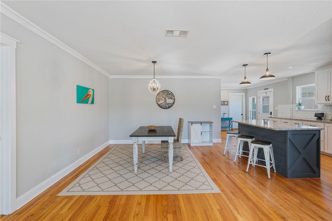 420 Homecrest St Property Photo 5