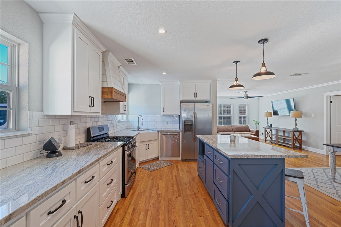 420 Homecrest St Property Photo 8