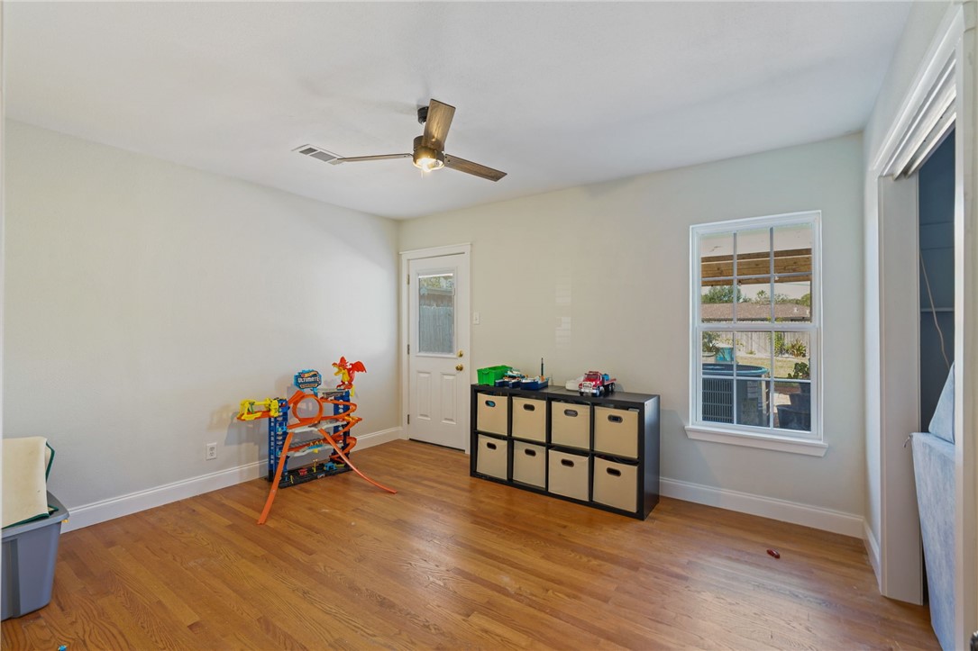 420 Homecrest St Property Photo 15