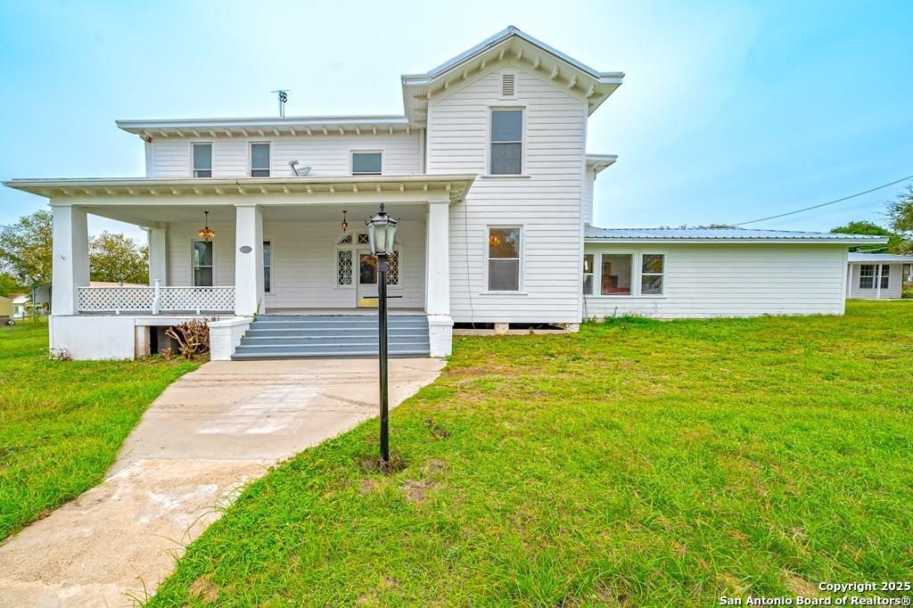 519 Fm 623 Property Photo 1