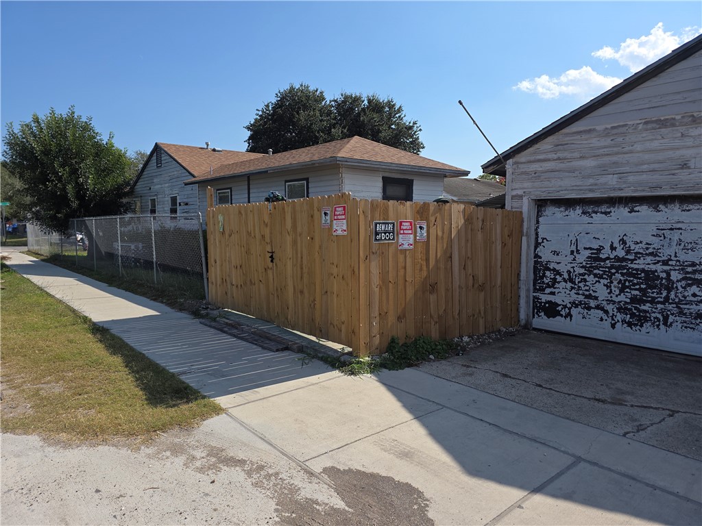 4701 Archer Dr Property Photo 12