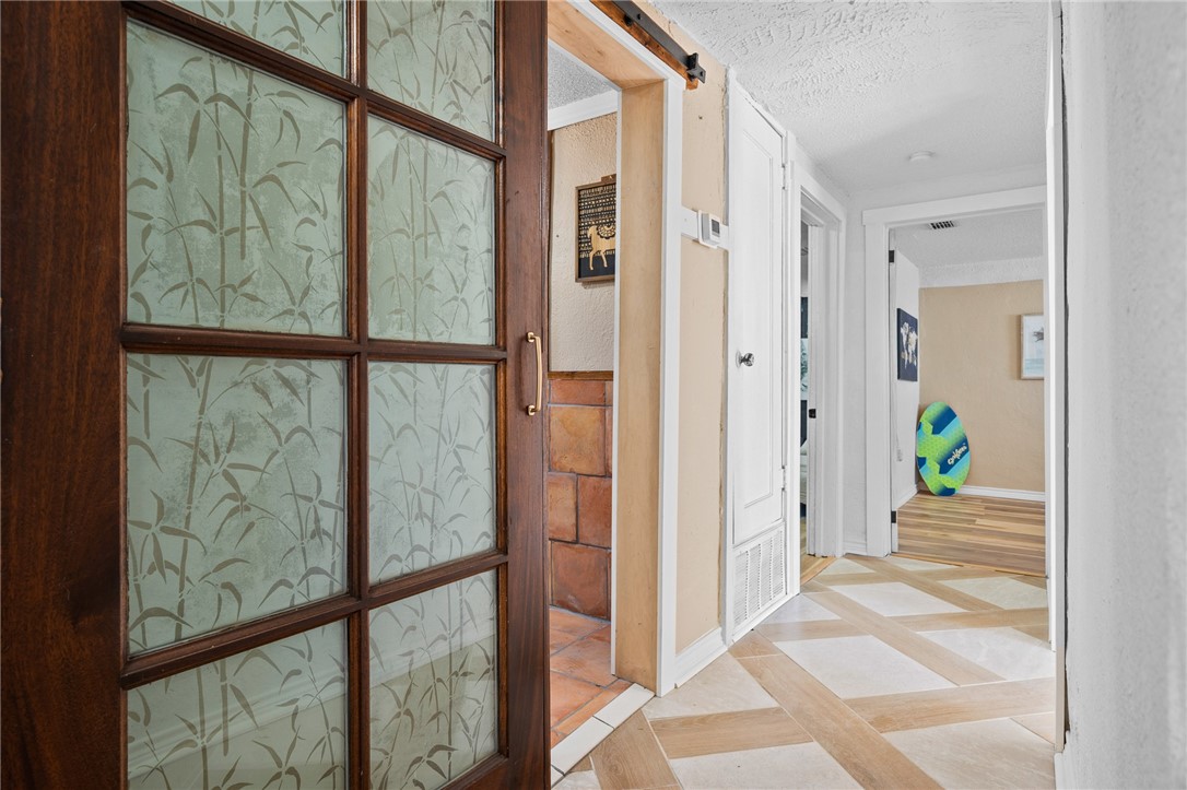 2475 Avenue Avenue E Property Photo 12