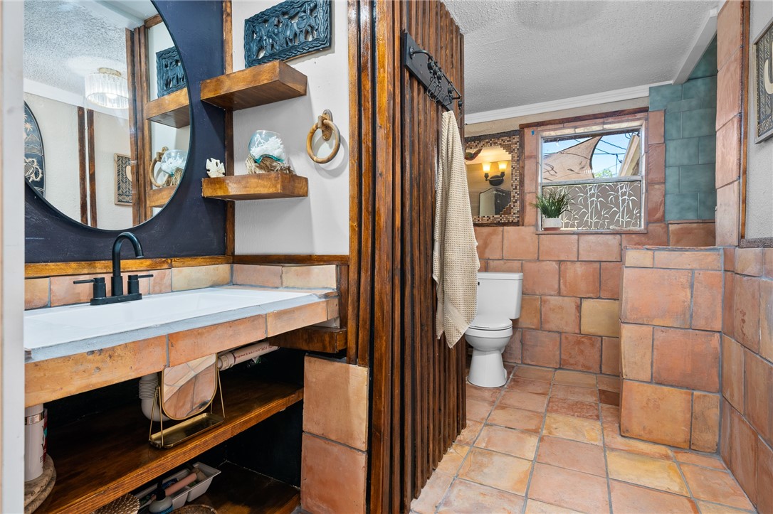 2475 Avenue Avenue E Property Photo 13