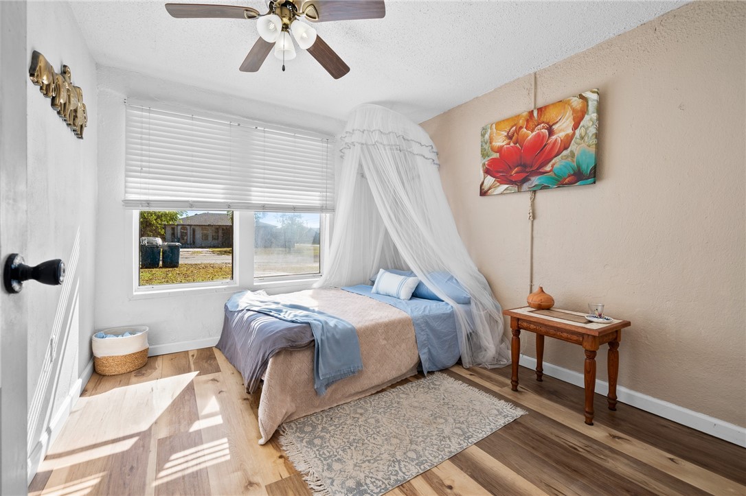 2475 Avenue Avenue E Property Photo 15