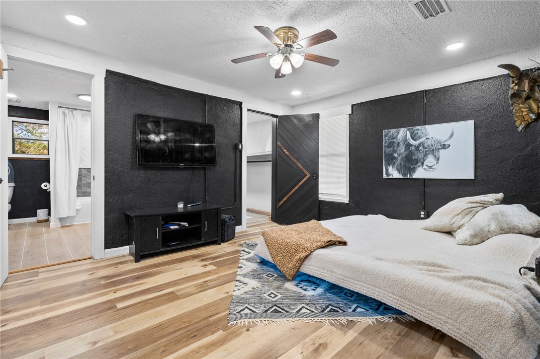 2475 Avenue Avenue E Property Photo 17