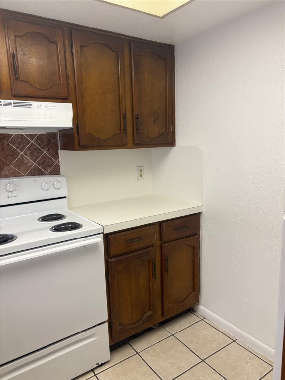 6517 Long Meadow Dr B Property Photo 6