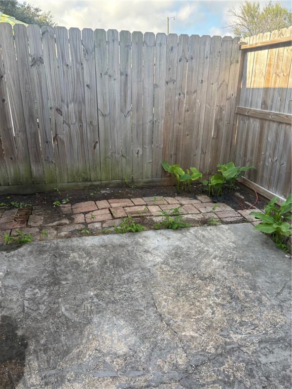 6517 Long Meadow Dr B Property Photo 13