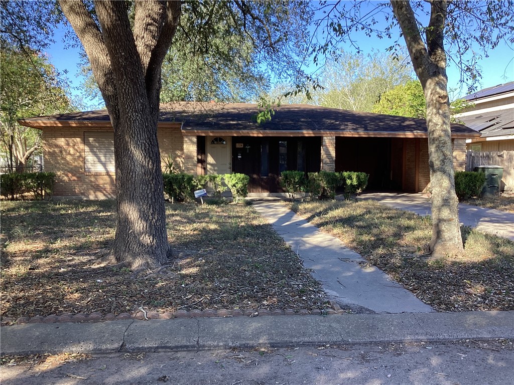 1704 Odilia St Property Photo 1
